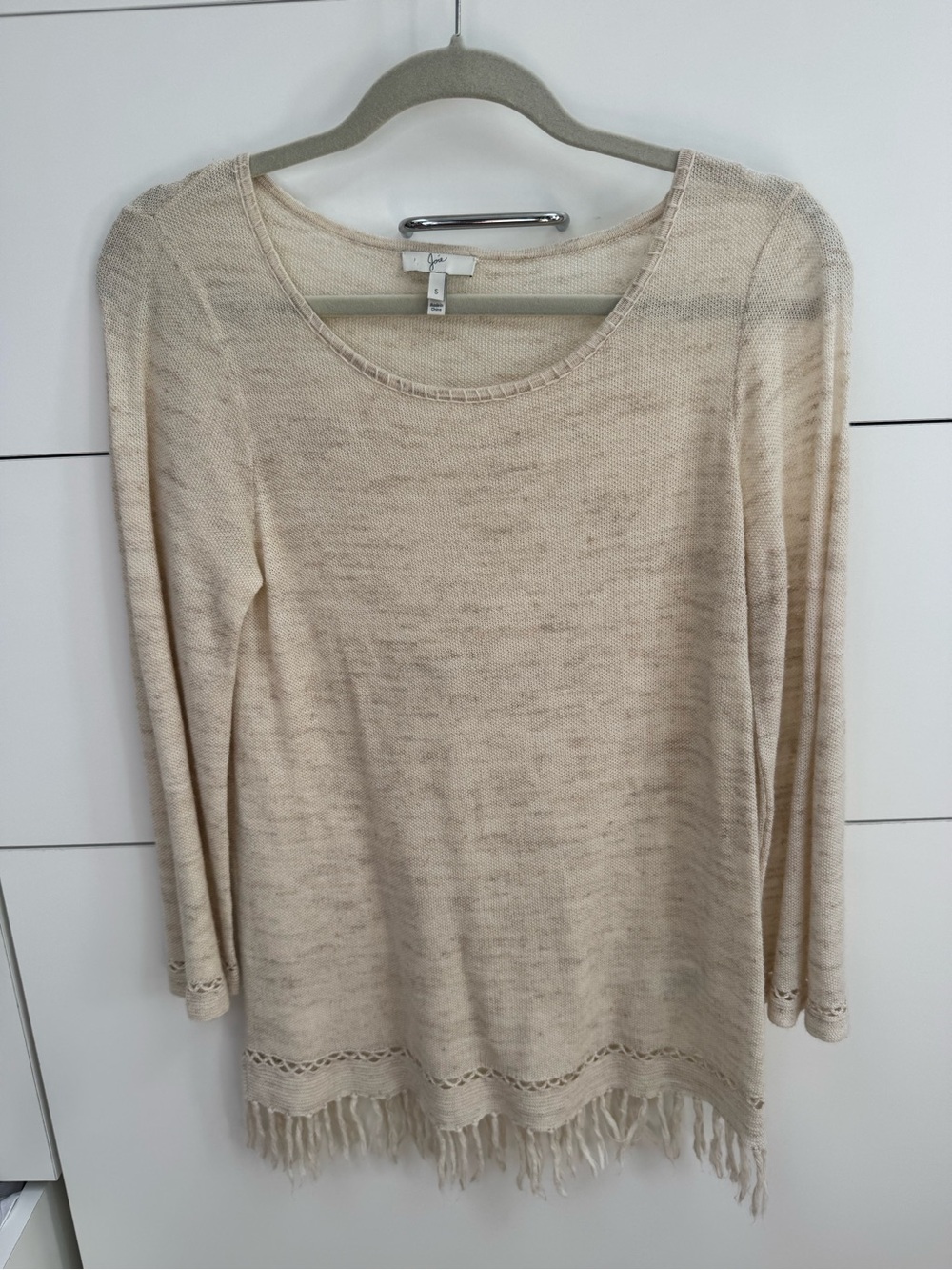 Joie Cream Lightweight Fringe-Hem Long Sleeve Top